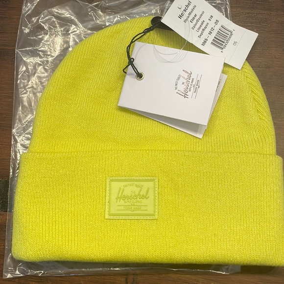 Hershel Elmer beenie in limeade - Picture 1 of 3
